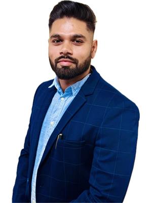 Portrait of Simrandeep Singh, Associate.